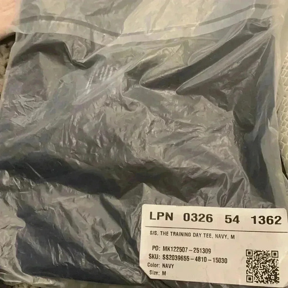 Fabletics The Training Day Tee Navy - Picture 4 of 5